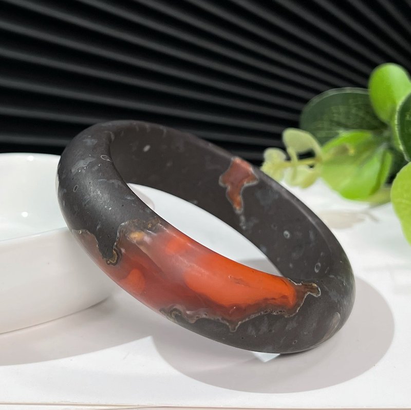 鐵皮包漿南紅瑪瑙手鐲53MM 柿子紅鴻運當頭赤玉手環 啞光古樸款 - 手鍊/手環 - 半寶石 