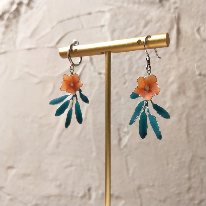 [Pure handmade] Candy series of flowers at noon. Resin process. 925 sterling silver. handmade earrings - ต่างหู - เรซิน สีส้ม