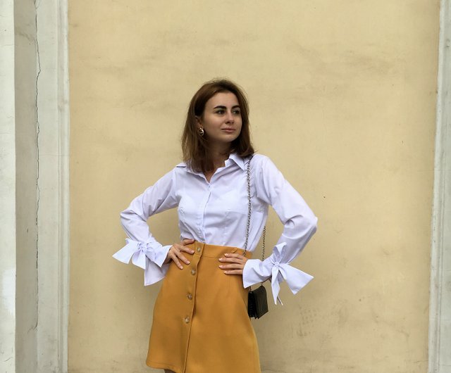 女性の黄色のミニ スカート。ヴィンテージサークルスカート. A