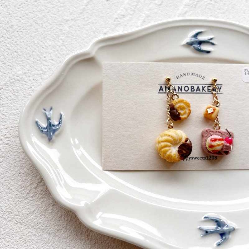 earrings / miniature bread - Earrings & Clip-ons - Clay Brown