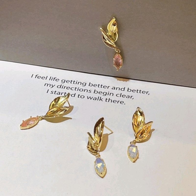 1KM 似水年華•復古金葉寶石耳環-2色 - 耳環/耳夾/耳骨夾 - 半寶石 