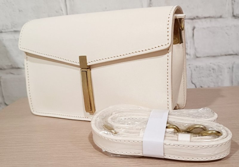 米白色斜揹包 - 側背包/斜背包 - 真皮 白色