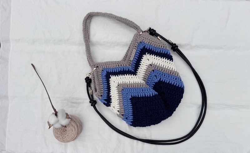 Balloon bag crocheted vegetable basket shoulder bag handbag side backpack - gray and blue three-color balloon bag - กระเป๋าถือ - ผ้าฝ้าย/ผ้าลินิน สีน้ำเงิน