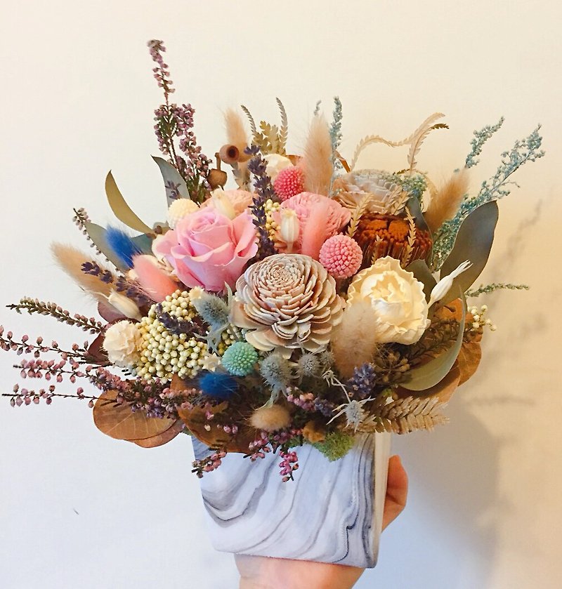 Cathy Huang exclusive store - Dried Flowers & Bouquets - Plants & Flowers Khaki