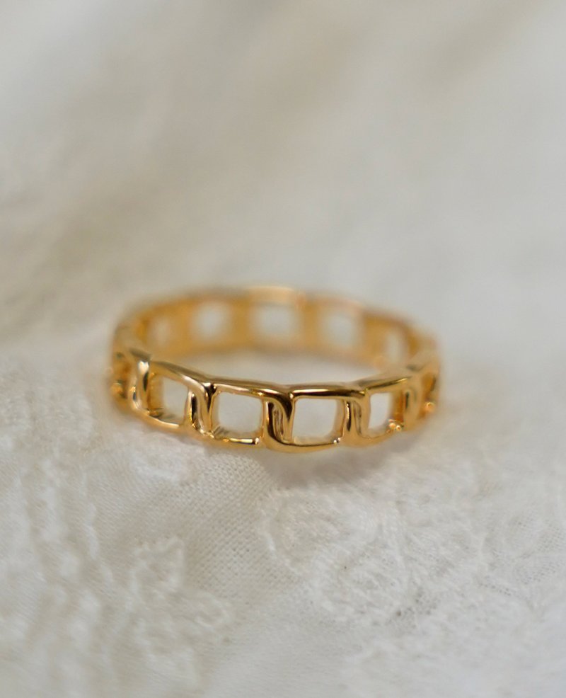 layered ring - แหวนทั่วไป - โลหะ สีทอง