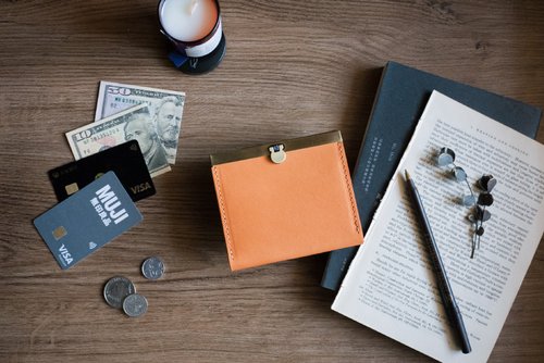 Camille. H 快速出貨丨黃棕口金短夾丨輕薄真皮短夾 客製壓字丨男用禮物