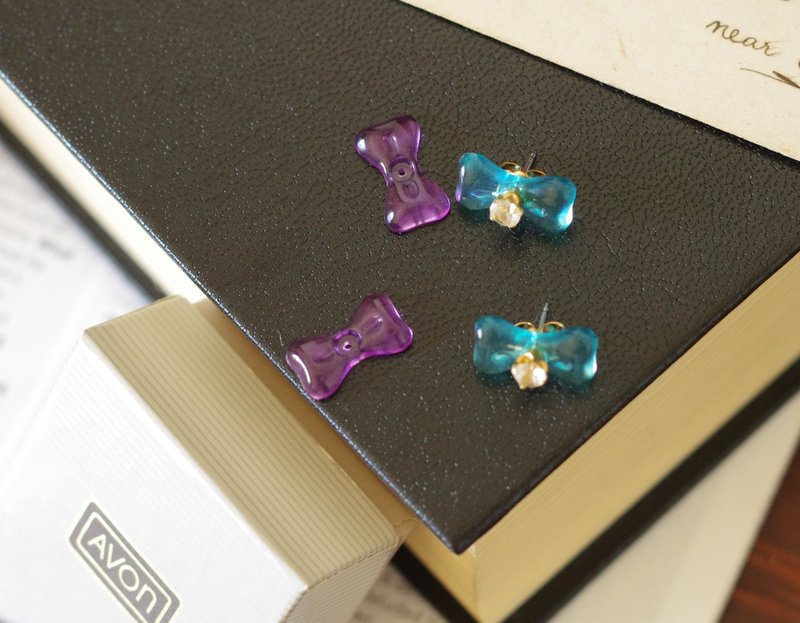 Antique AVON translucent blue and purple plastic bow Stone needle earrings P395 - Earrings & Clip-ons - Other Metals Gold