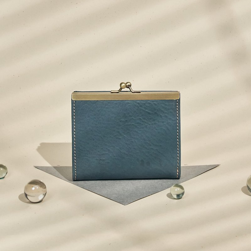 Clasp Wallet in Handmade Genuine Leather - Teal - กระเป๋าสตางค์ - หนังแท้ สีน้ำเงิน