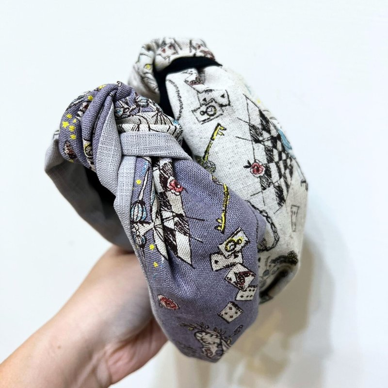 手繪愛麗絲夢遊 高彈力 扭結髮箍 少量製作 手作髮箍 - 髮箍/髮帶 - 棉．麻 