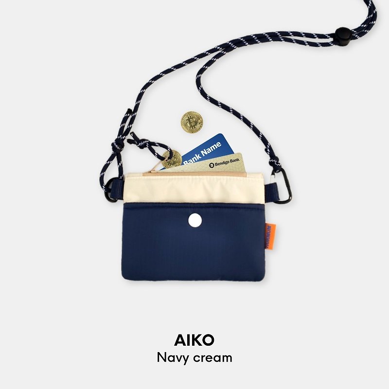 Aiko casual wallet with 2ways strap : Navy cream - กระเป๋าใส่เหรียญ - ไนลอน สีน้ำเงิน