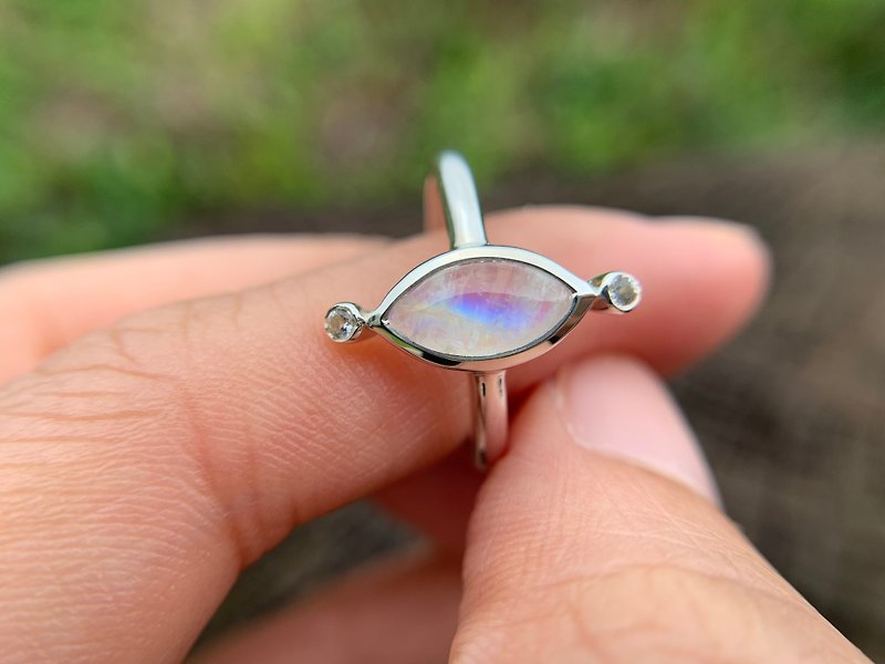 Moonstone Ring - Rainbow Clear ∣ Moonstone (#58-1) - แหวนทั่วไป - เครื่องเพชรพลอย 