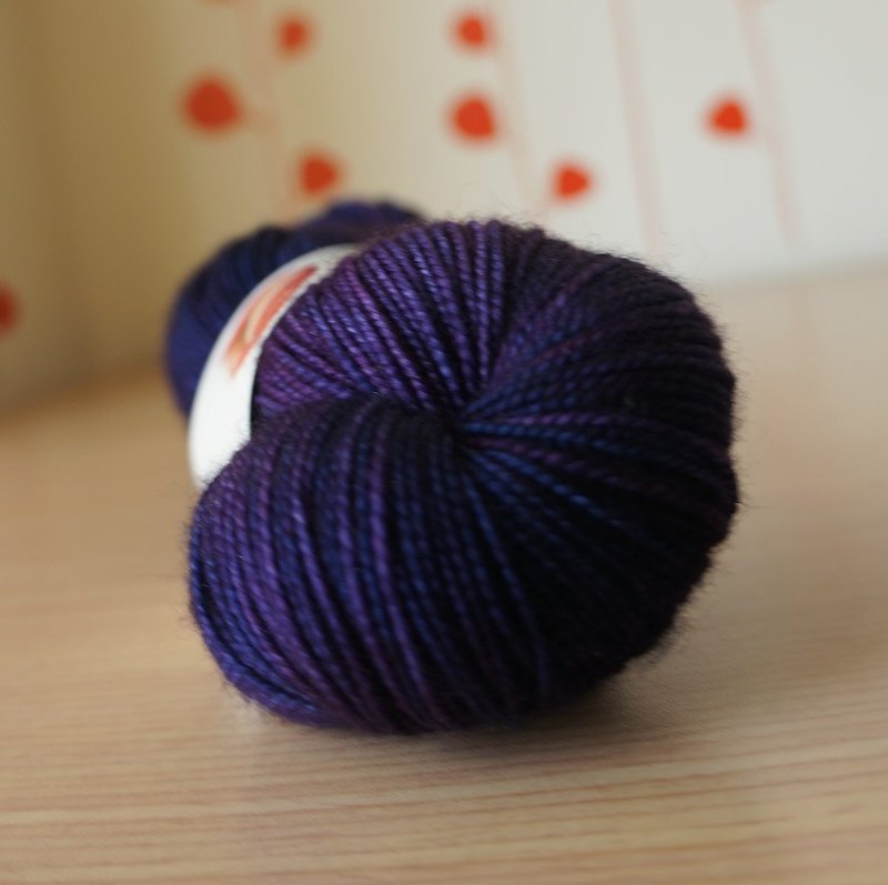 手染線。紫羅蘭(HT) - 編織/刺繡/羊毛氈/縫紉 - 羊毛 