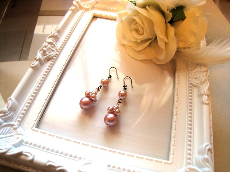 Silky Pearl Pierced Earrings / E : Pink Bridal* - 耳環/耳夾 - 珍珠 粉紅色