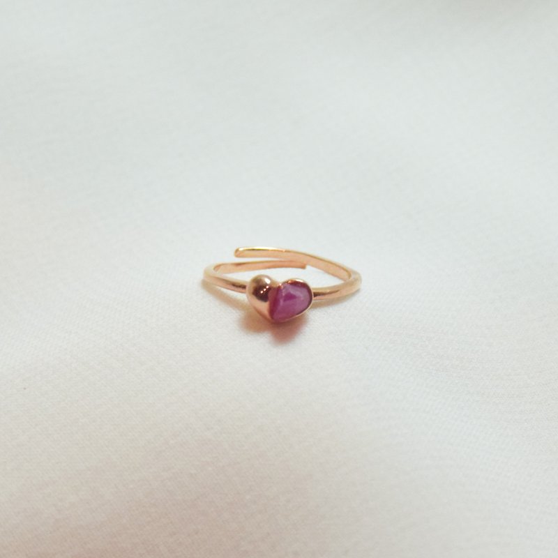 Mini heart ring - แหวนทั่วไป - วัสดุอื่นๆ สึชมพู