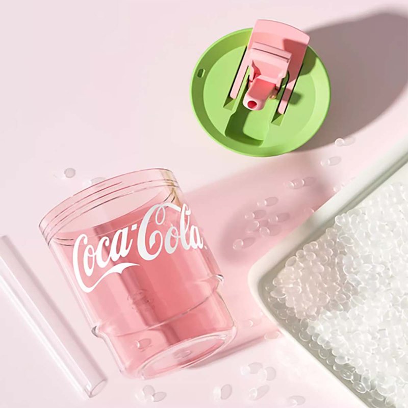 [Free Shipping] Coca-Cola Coffee Cup Girls High-value Plastic Straw Water Cup GERM - Cups - Other Materials Multicolor