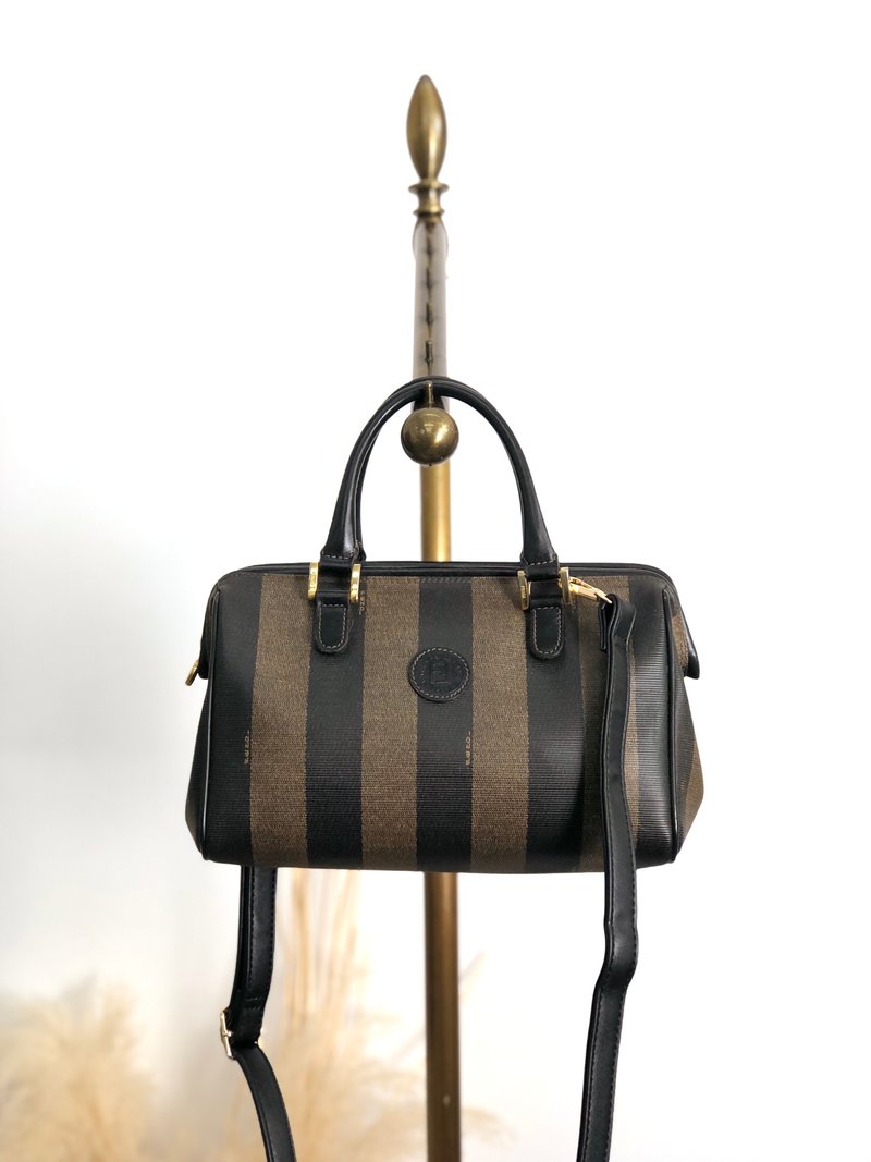 【 日本直送　名牌中古包 】FENDI フェンディ ペカン柄 ショルダーバッグ ブラック PVC レザー 2way ミニバッグ vintage tyz7ma - 側背包/斜背包 - 防水材質 黑色