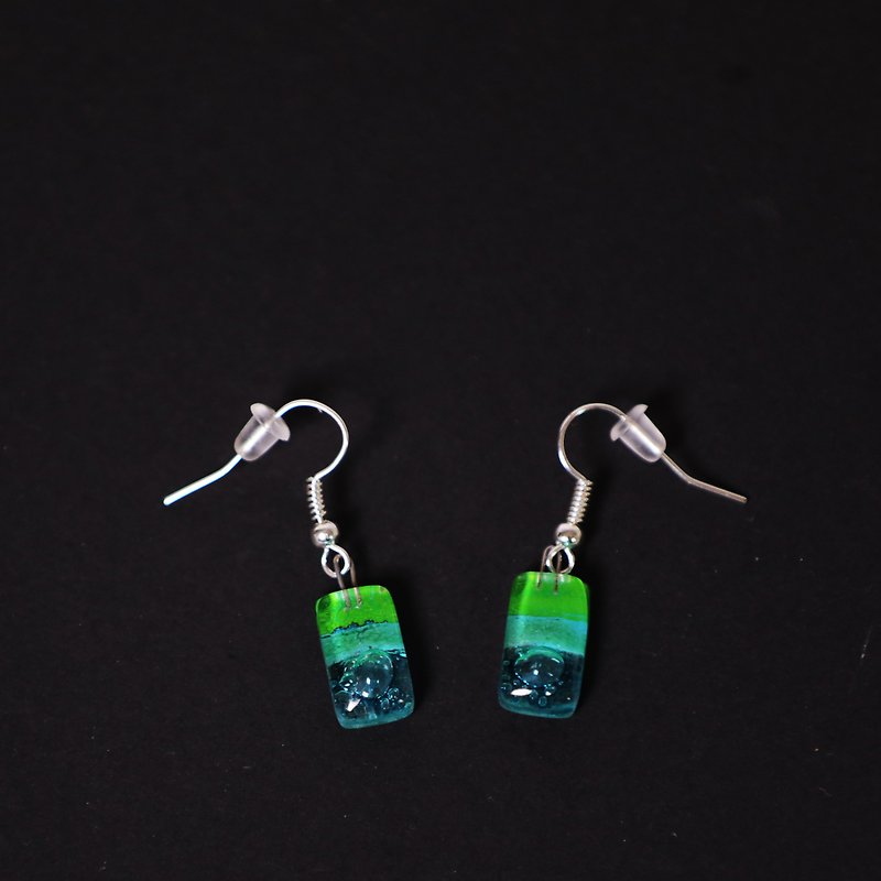 Bottle long earrings _ Margaret _ fair trade - Earrings & Clip-ons - Glass Green