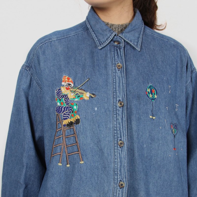[Egg Plant Vintage] Street Performance Embroidered Denim Vintage Shirt - Women's Shirts - Cotton & Hemp Blue