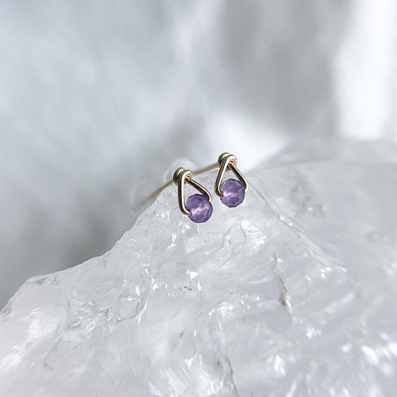 [Small water droplets] Mini Amethyst 14kgf Gold Stud Earrings - Earrings & Clip-ons - Semi-Precious Stones Purple