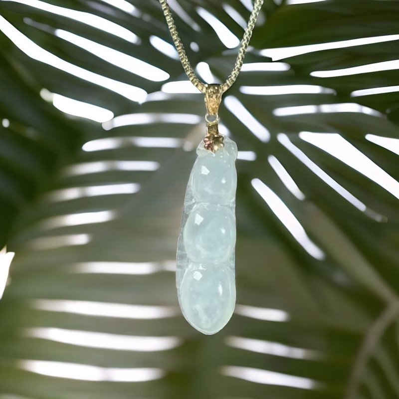 [Fushou] Ice Jade Lucky Bean Necklace 18K Gold Pendant | Natural Burmese Jade A-grade | Gift - Necklaces - Jade Transparent