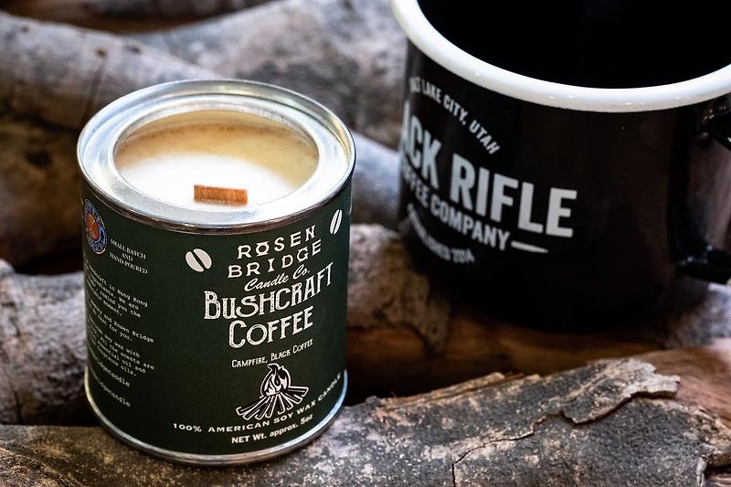 ROSEN BRIDGE Candle Bushcraft Coffee - เทียน/เชิงเทียน - ขี้ผึ้ง สีเขียว