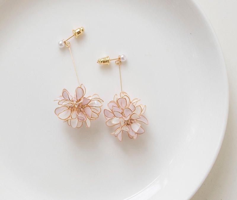 【Flower Project】- Taro Milk - Earrings & Clip-ons - Resin Pink