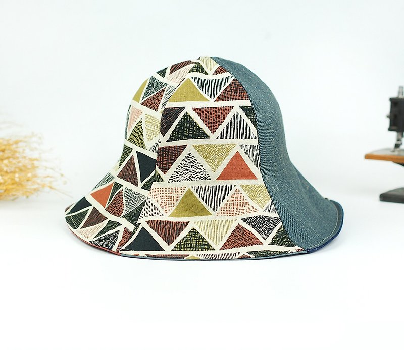 手工雙面帽  遮陽帽 可愛 文青 簡約 三角形 日本棉麻【大地幾何】【HM-12】 - 帽子 - 棉．麻 白色