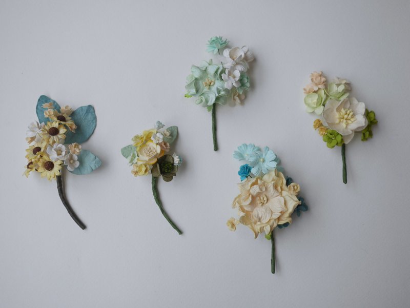 Paper Flower, 5 pcs. Boutonnière, wedding, Egg yellow, mint and brown color. - 胸針 - 紙 綠色