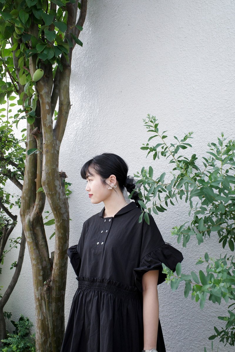 Ciara Paper Cotton Texture Top - Black - เสื้อผู้หญิง - ผ้าฝ้าย/ผ้าลินิน สีดำ