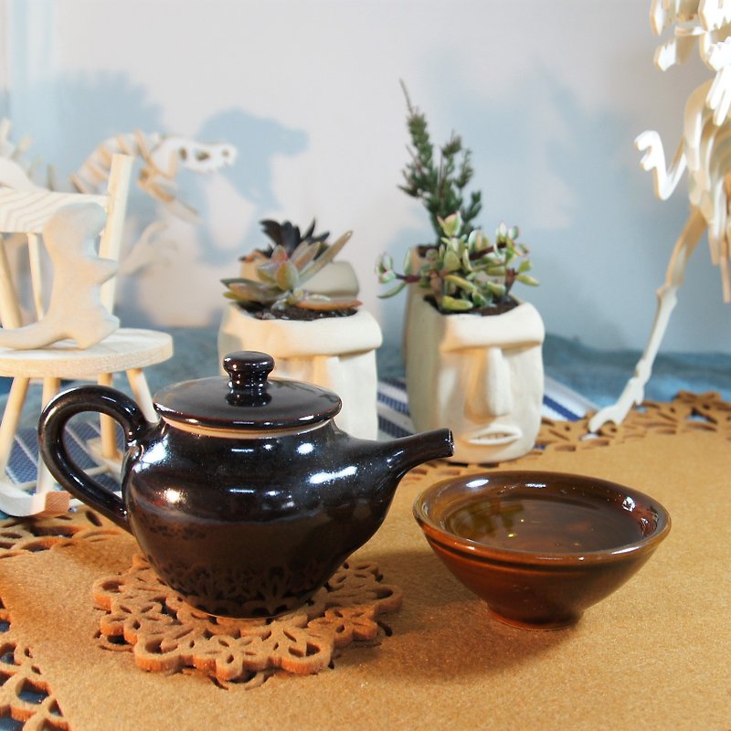 烏金茶壺-容量約150ml - 茶具/茶杯 - 陶 黑色