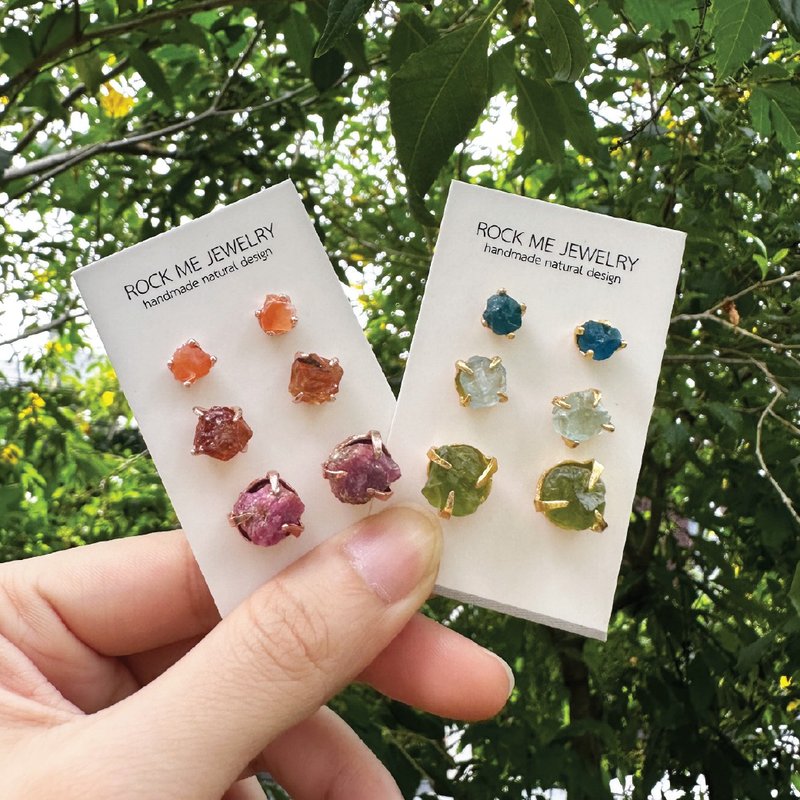 Stone earrings - 耳環/耳夾/耳骨夾 - 半寶石 銀色