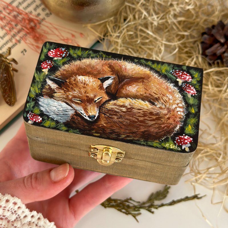 Hand painted wooden box Fox, Mini storage box with lock, Jewelry box fox, animal - 居家收納/收納盒/儲物盒 - 木頭 咖啡色