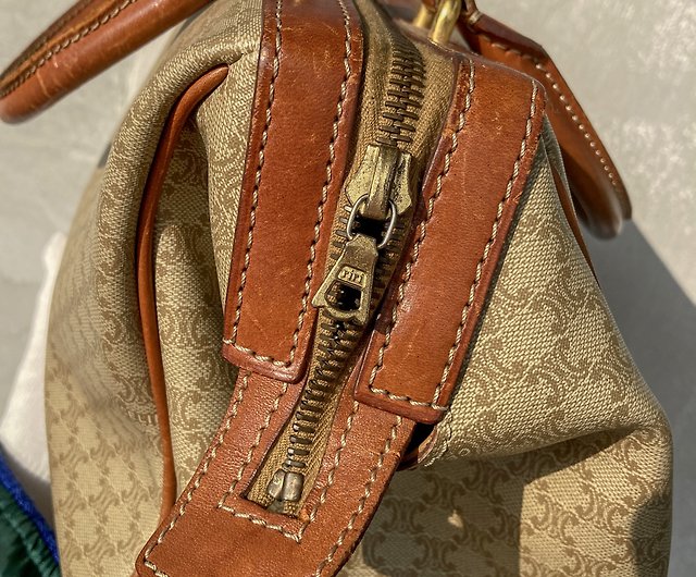 CELINE Italian-made antique bag doctor bag cowhide with Monogram retro  vintage - Shop 1j-studio Handbags & Totes - Pinkoi