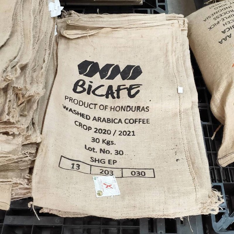 [Xishe Coffee] Coffee green bean burlap bag style random shipping material bag - อื่นๆ - ผ้าฝ้าย/ผ้าลินิน สีกากี