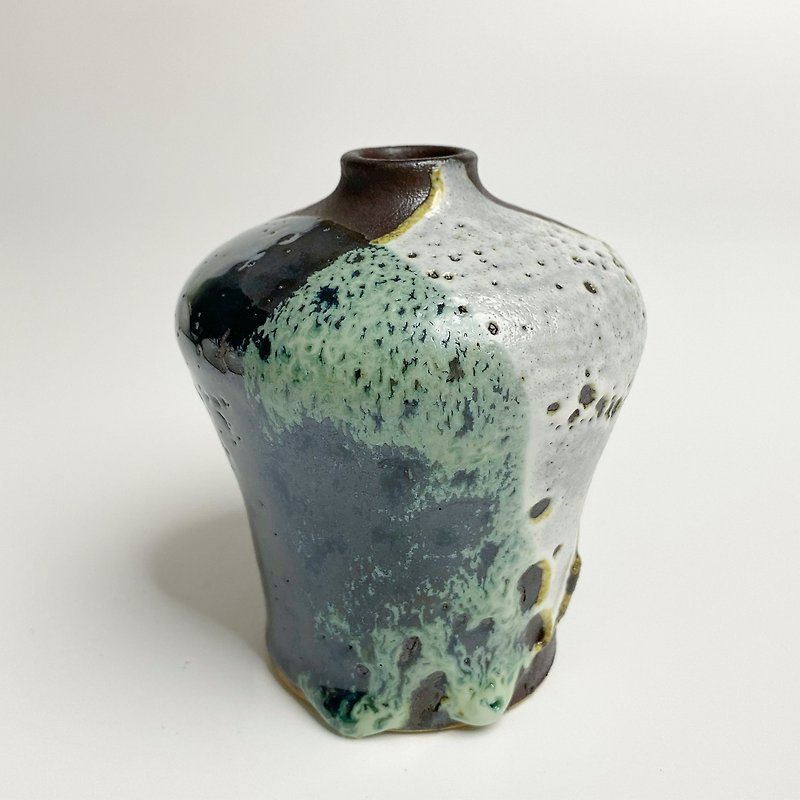 Three-color glaze small earthenware bottle - Pottery & Ceramics - Pottery Multicolor