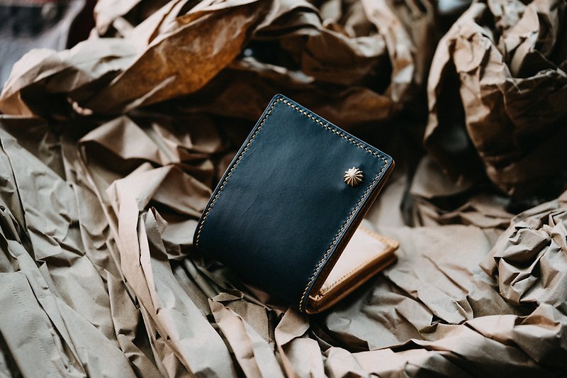 イタリアのブッテーロ手縫いのツートンカラーのショートクリップ小銭入れ - 財布 - 革 ブルー