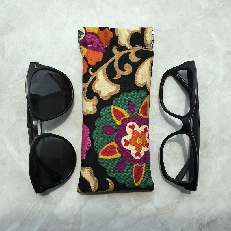 Sunglasses glasses case flex frame pouch - กรอบแว่นตา - ผ้าฝ้าย/ผ้าลินิน สีดำ