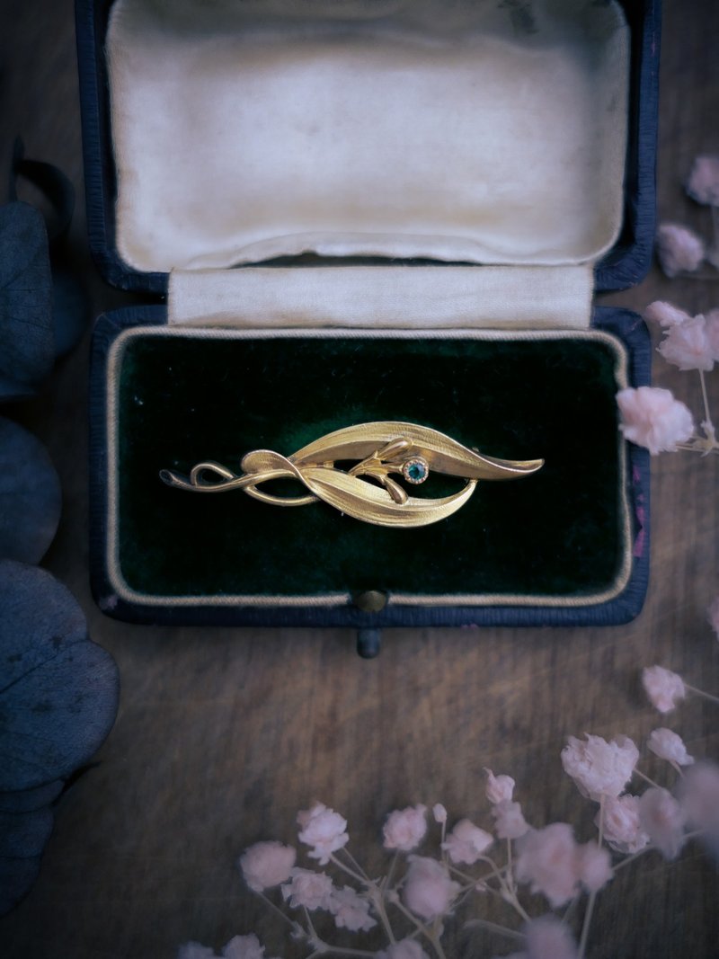 FIX 綠蕊果實長草捲葉胸針－法國古董首飾 Vintage Jewelry - 胸針 - 其他金屬 