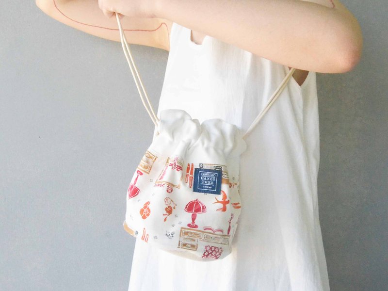 Side back bucket bag _ boudoir - Messenger Bags & Sling Bags - Cotton & Hemp Red