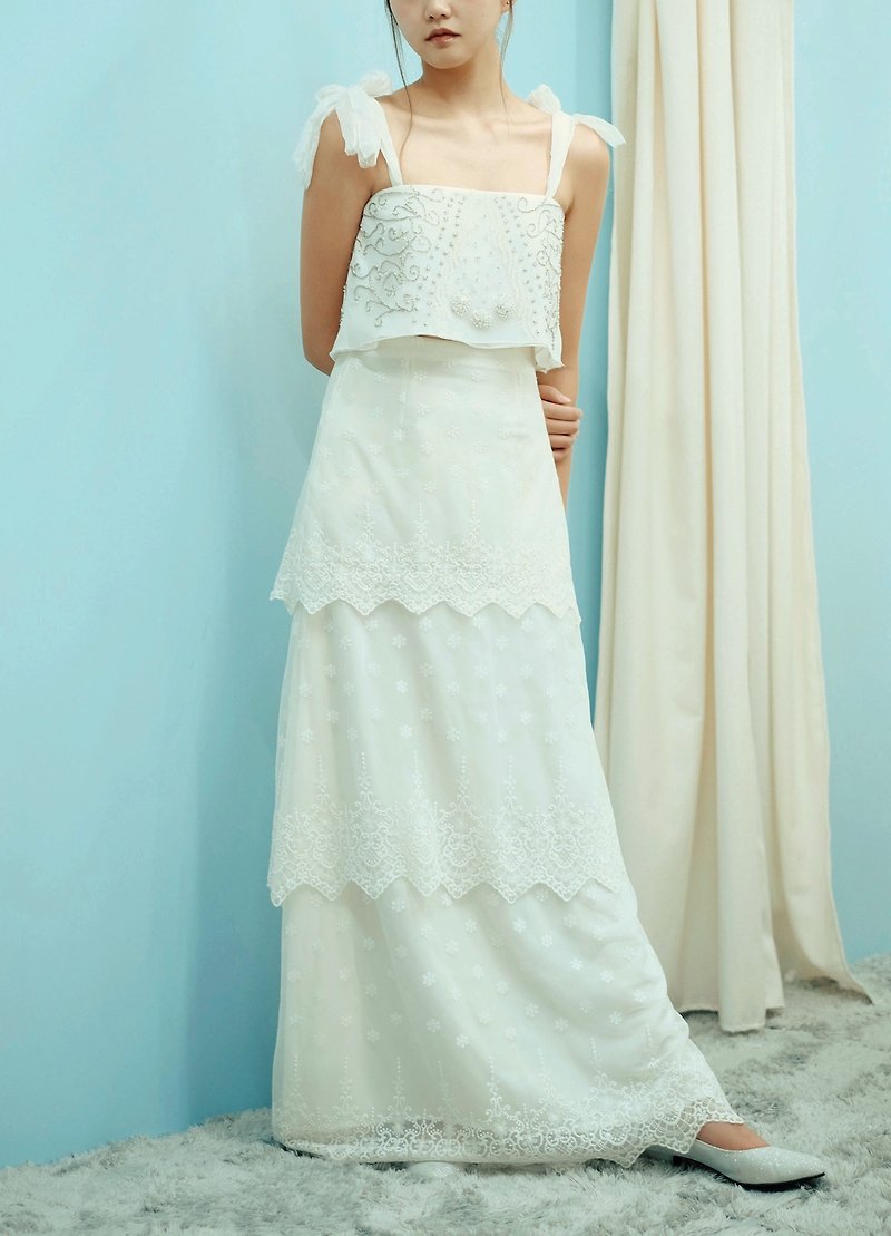 Love Philosophy Bridal simple two-piece wedding dress - beaded top and lace cake dress - ชุดเดรส - วัสดุอื่นๆ ขาว