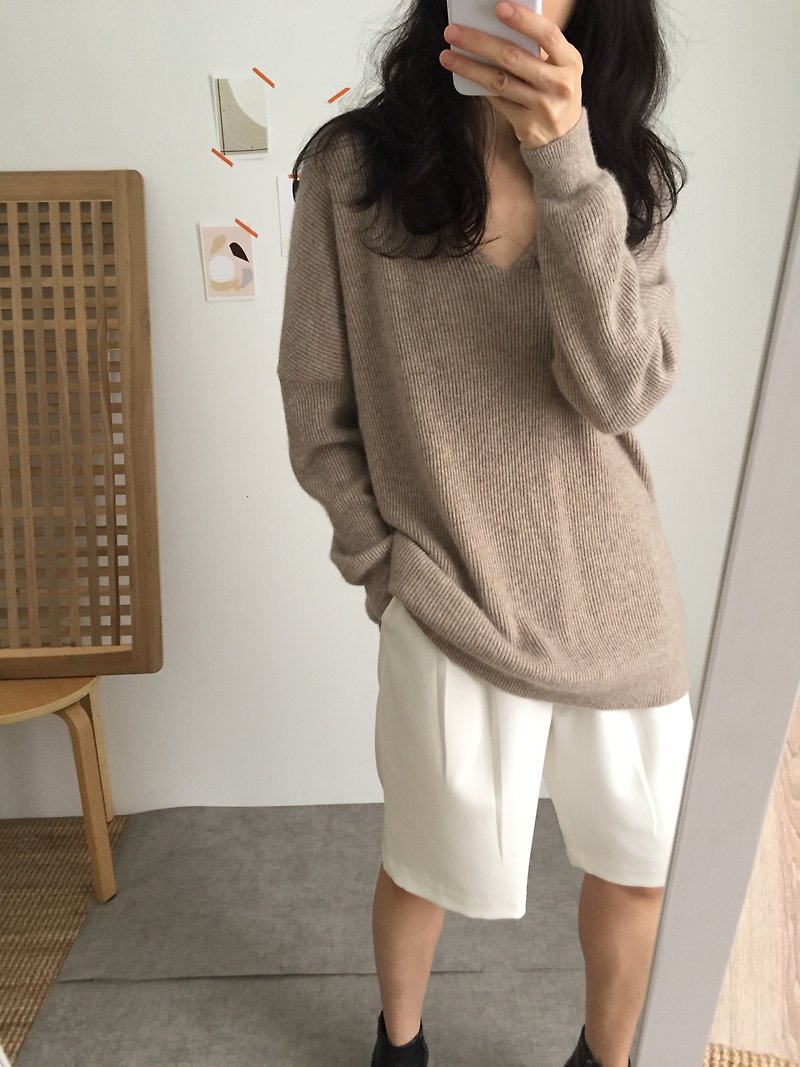 Re Sweater- V-Low Cashmere Wool Long Sweater (Outlet Sale) - Women's Sweaters - Wool 