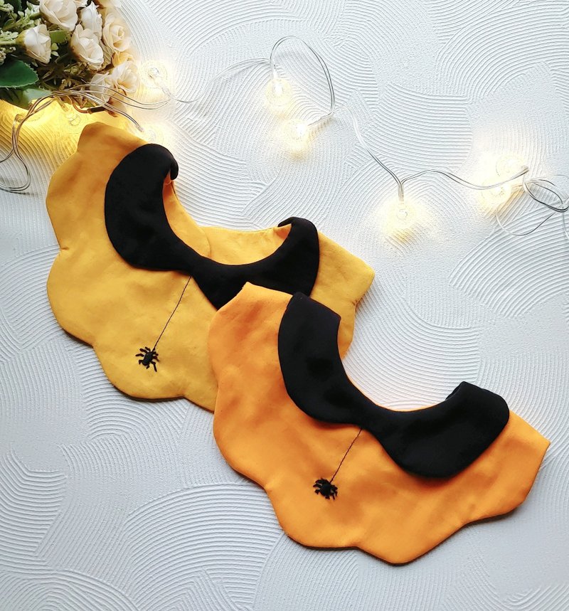 Organic cotton quilted hand-embroidered spider Halloween collar piece bib saliva scarf floral pocket - ผ้ากันเปื้อน - ผ้าฝ้าย/ผ้าลินิน หลากหลายสี