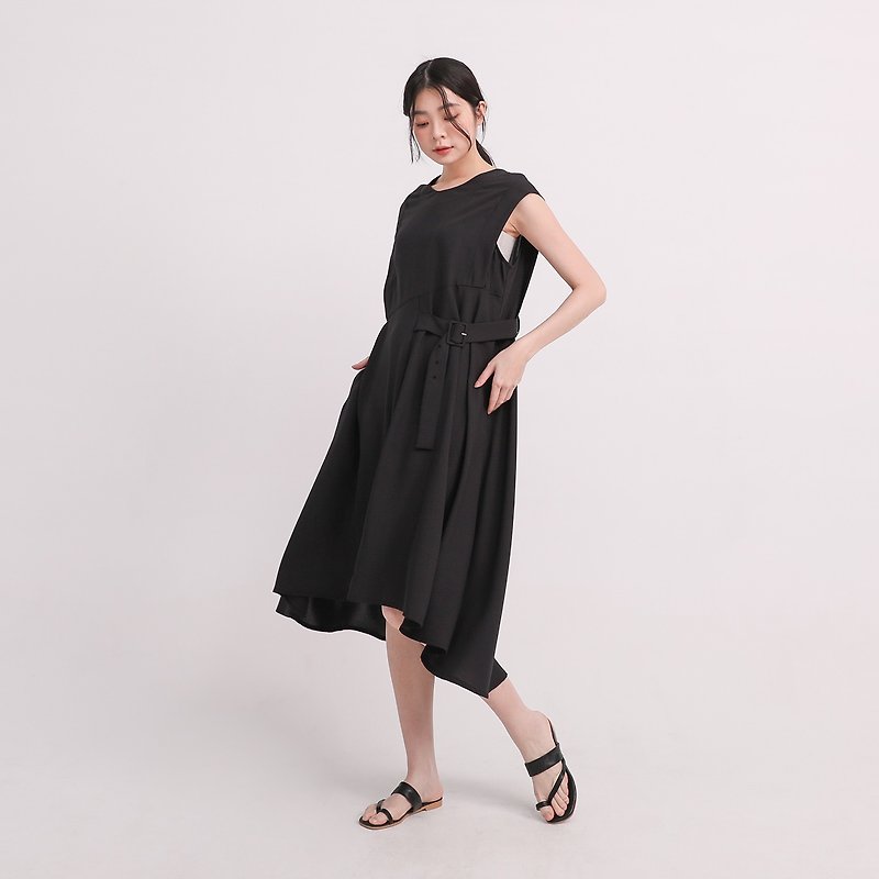 Jìjìng_Silent Asymmetrical Dress_21SF108_Lonely Black - เสื้อเชิ้ตผู้หญิง - เส้นใยสังเคราะห์ สีดำ