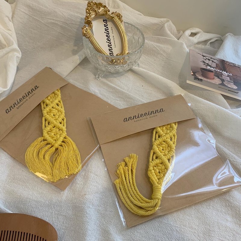 Macrame  手工 編織 金典 菱形 鑰匙圈 (M) - 鑰匙圈/鑰匙包 - 棉．麻 黃色