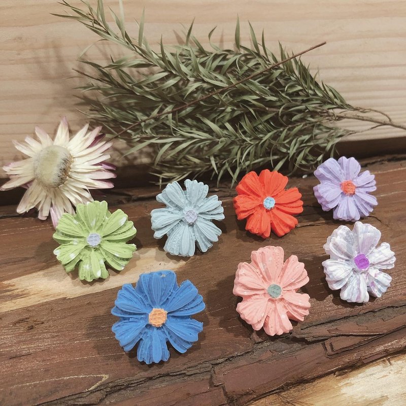 Original handmade soft clay earrings-meringue candy flower - Earrings & Clip-ons - Pottery Multicolor