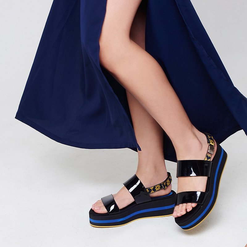 Hayley Flatform Sandal - รองเท้าลำลองผู้หญิง - วัสดุอื่นๆ สีดำ