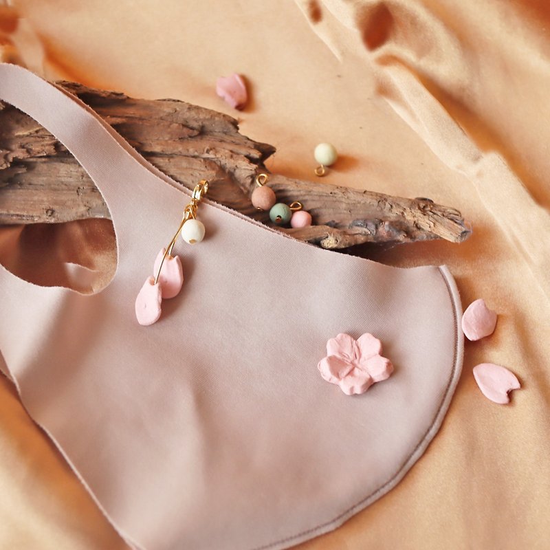 【信楽焼】Sakura 桜 アロマが香るマスクチャーム　マスクに着ける信楽焼　マスクイヤリング　陶器