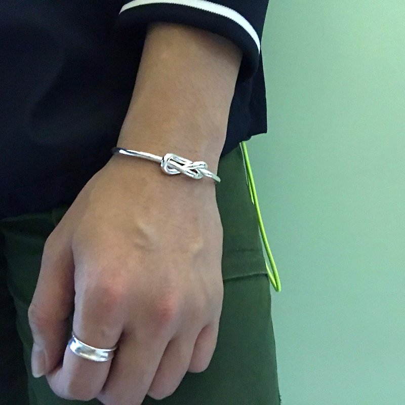 繩結純銀手鐲 - 手鍊/手環 - 其他金屬 