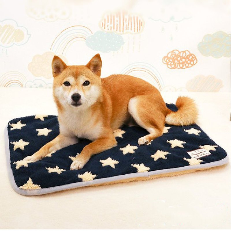 【日本DoggyMan】冬日短絨暖暖墊 - 寵物床 - 其他材質 