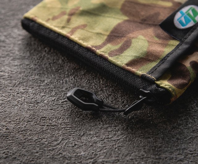 Camo on sale coin purse